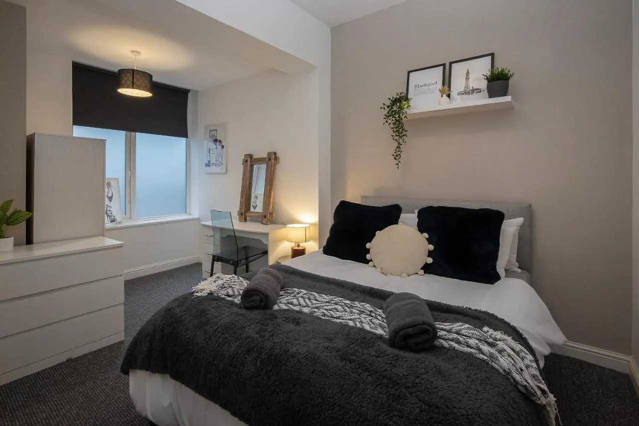 Bank Street Apartment 6 Blackpool 0*,  United Kingdom