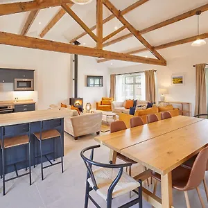 https://wolds-view-yedingham.yorkshirehotels.net